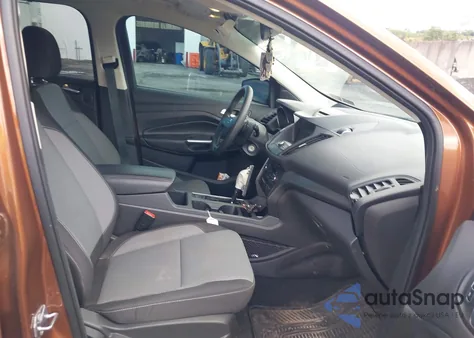 2017 Ford Escape Se z USA, uszkodzony, nr VIN 1FMCU9GD7HUD95311